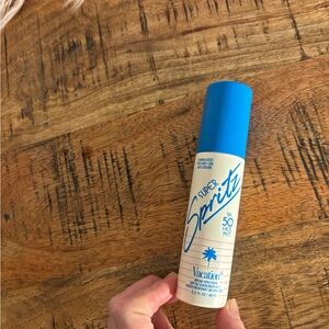 Vacation Super Spritz SPF 50 Sunscreen Mist NWT